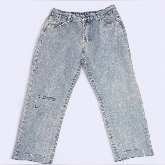 Women's Relaxed Ripped Distressed Faded Denim Jeans - Picture 1 of 12